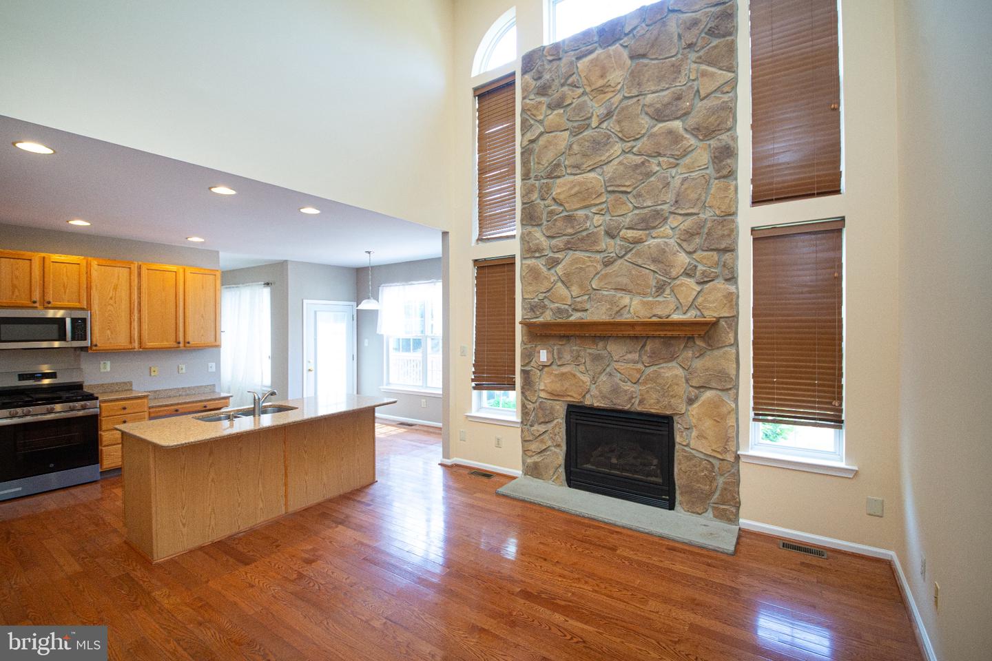 717 Queen Rd # Property Photo 11