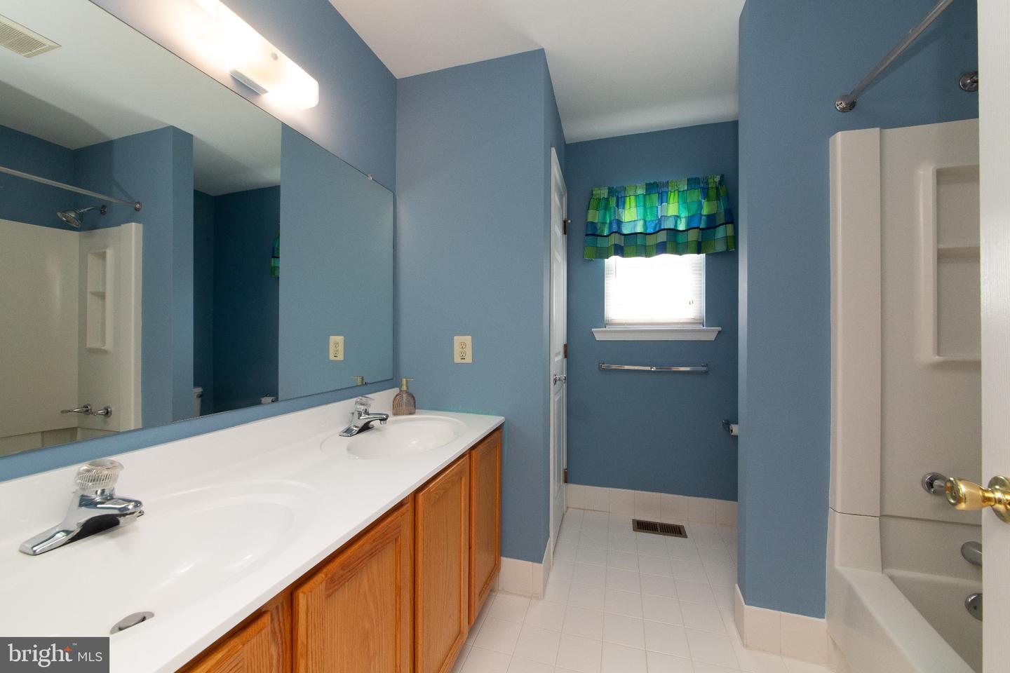 717 Queen Rd # Property Photo 27