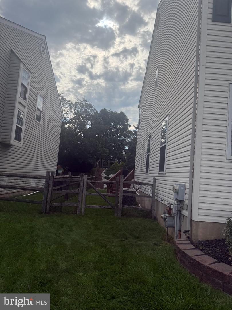 717 Queen Rd # Property Photo 37