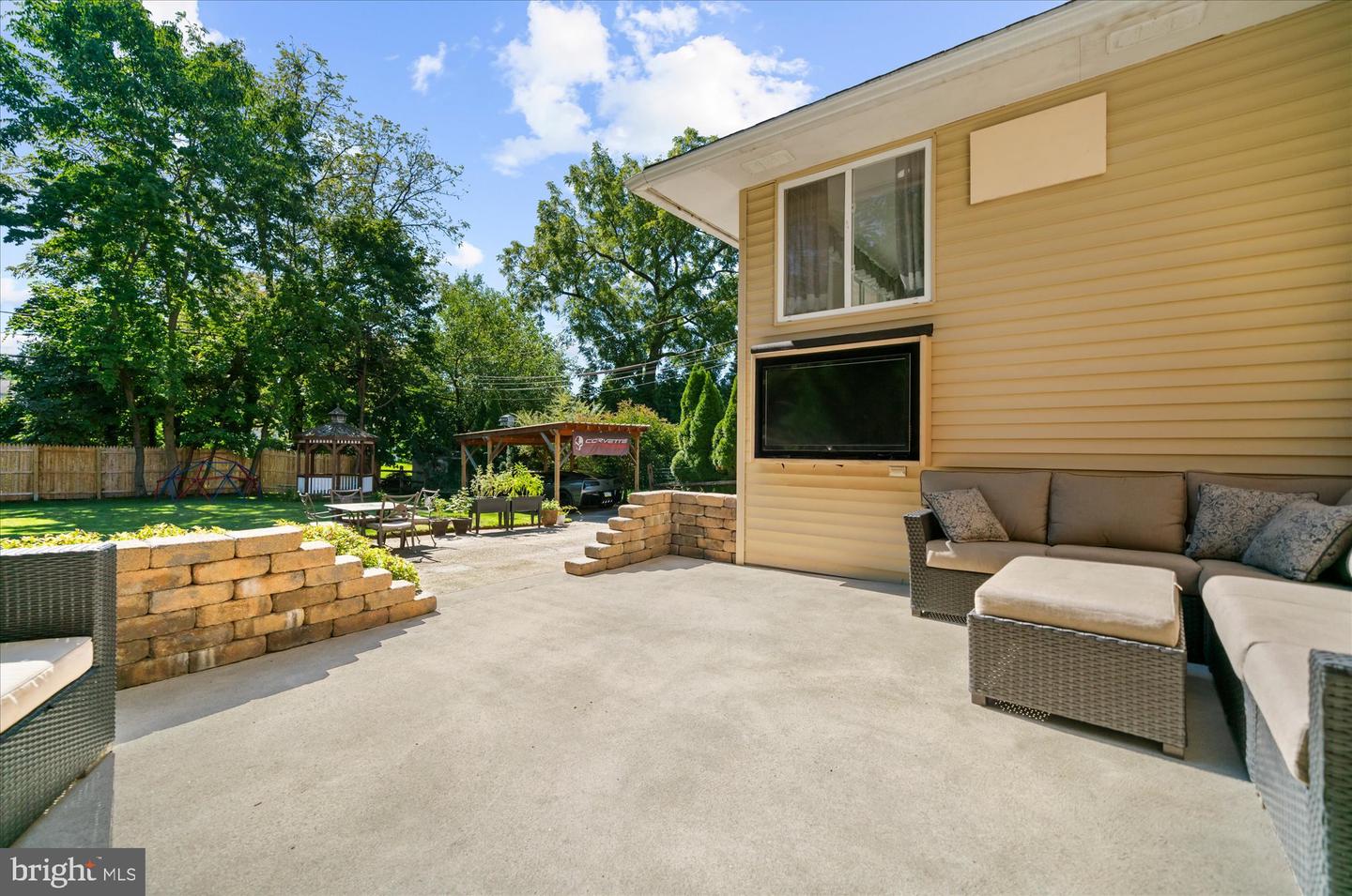 42 Evergreen Rd # Property Photo 22