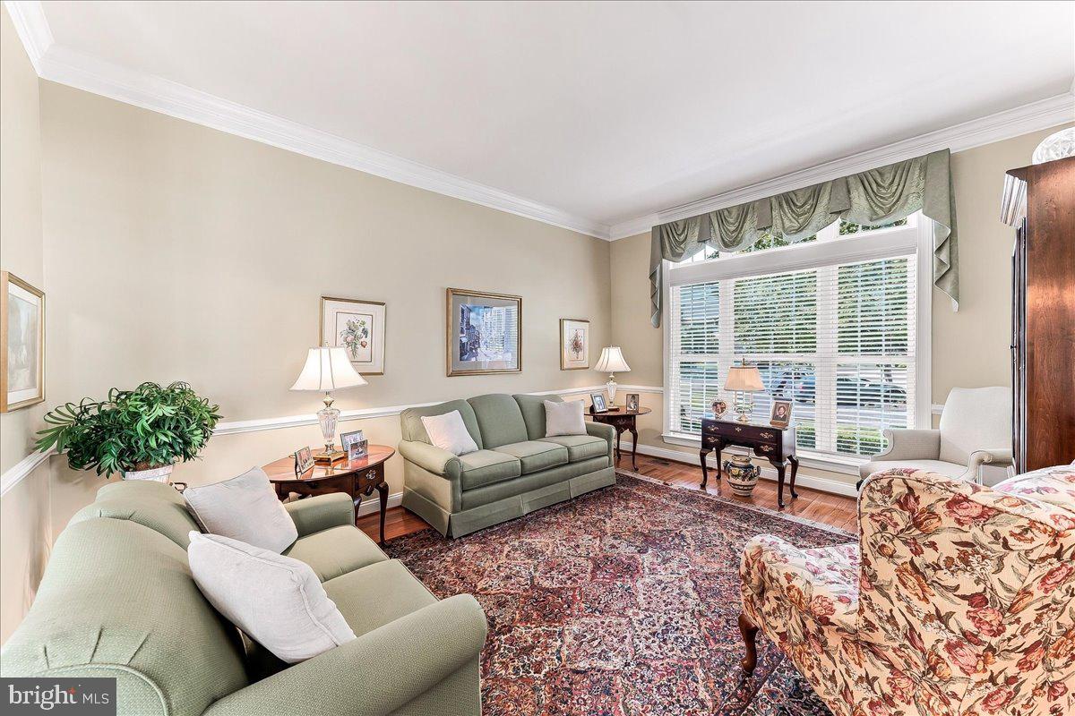 241 Hanover Rd # Property Photo 3