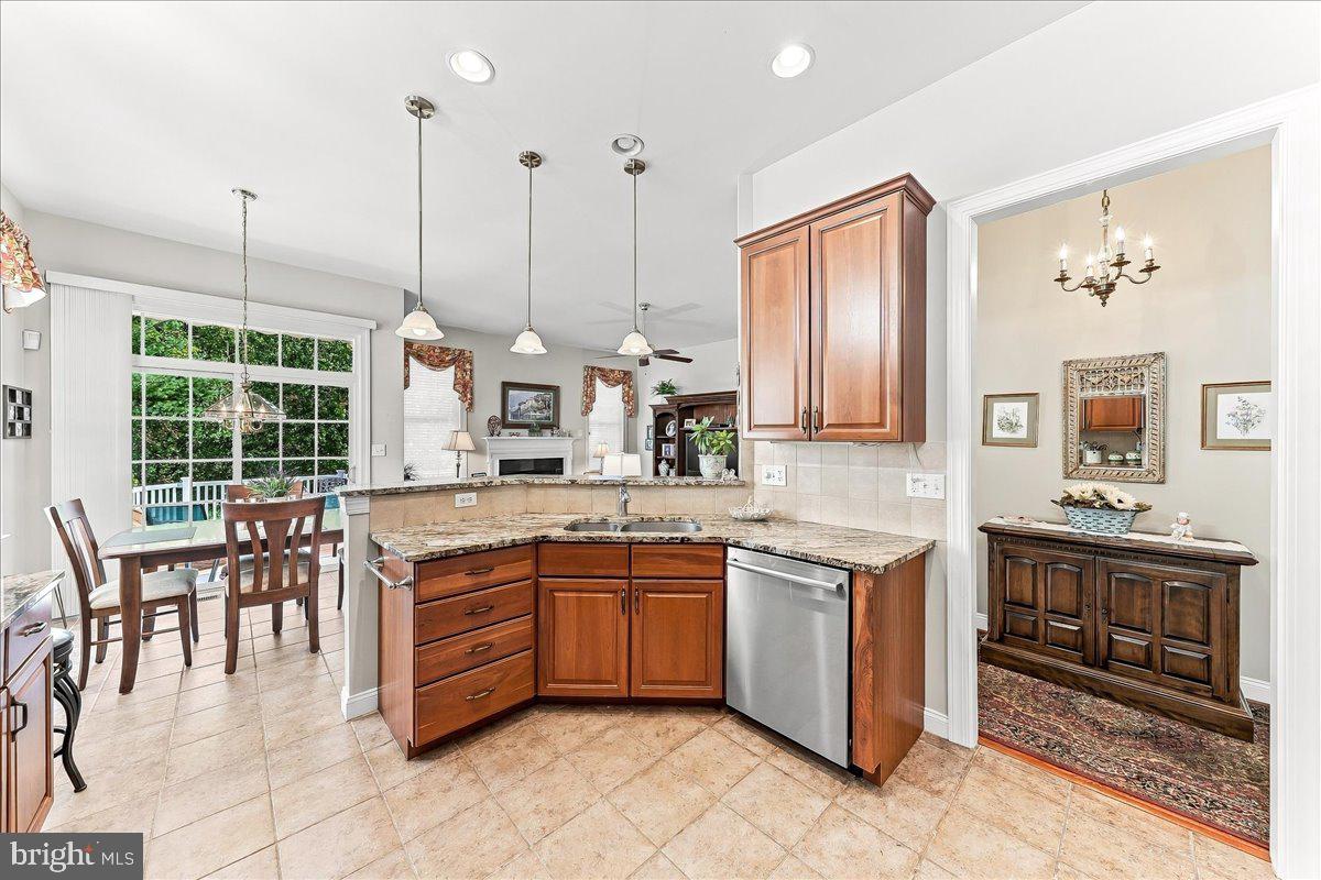 241 Hanover Rd # Property Photo 12