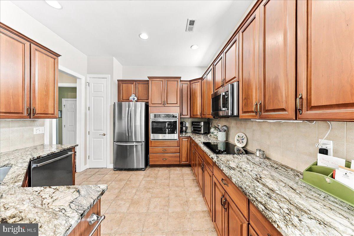 241 Hanover Rd # Property Photo 13
