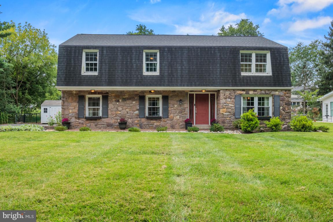 228 Lenape Dr Property Photo 2