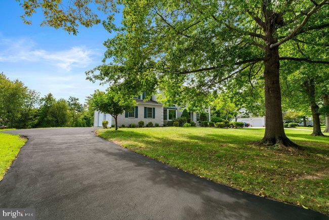 1840 Meredith Ln Property Photo 4