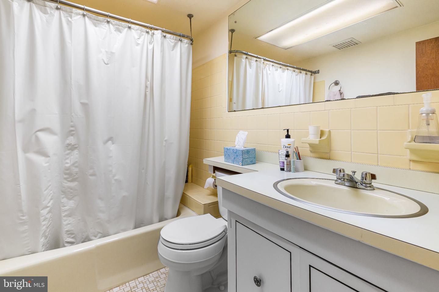 1059 Maple Ave Property Photo 22