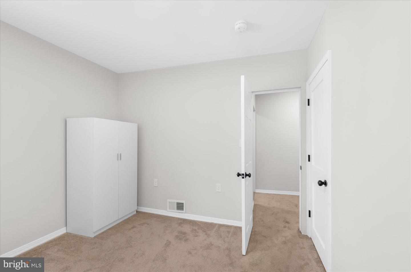 253 Beech St Property Photo 11