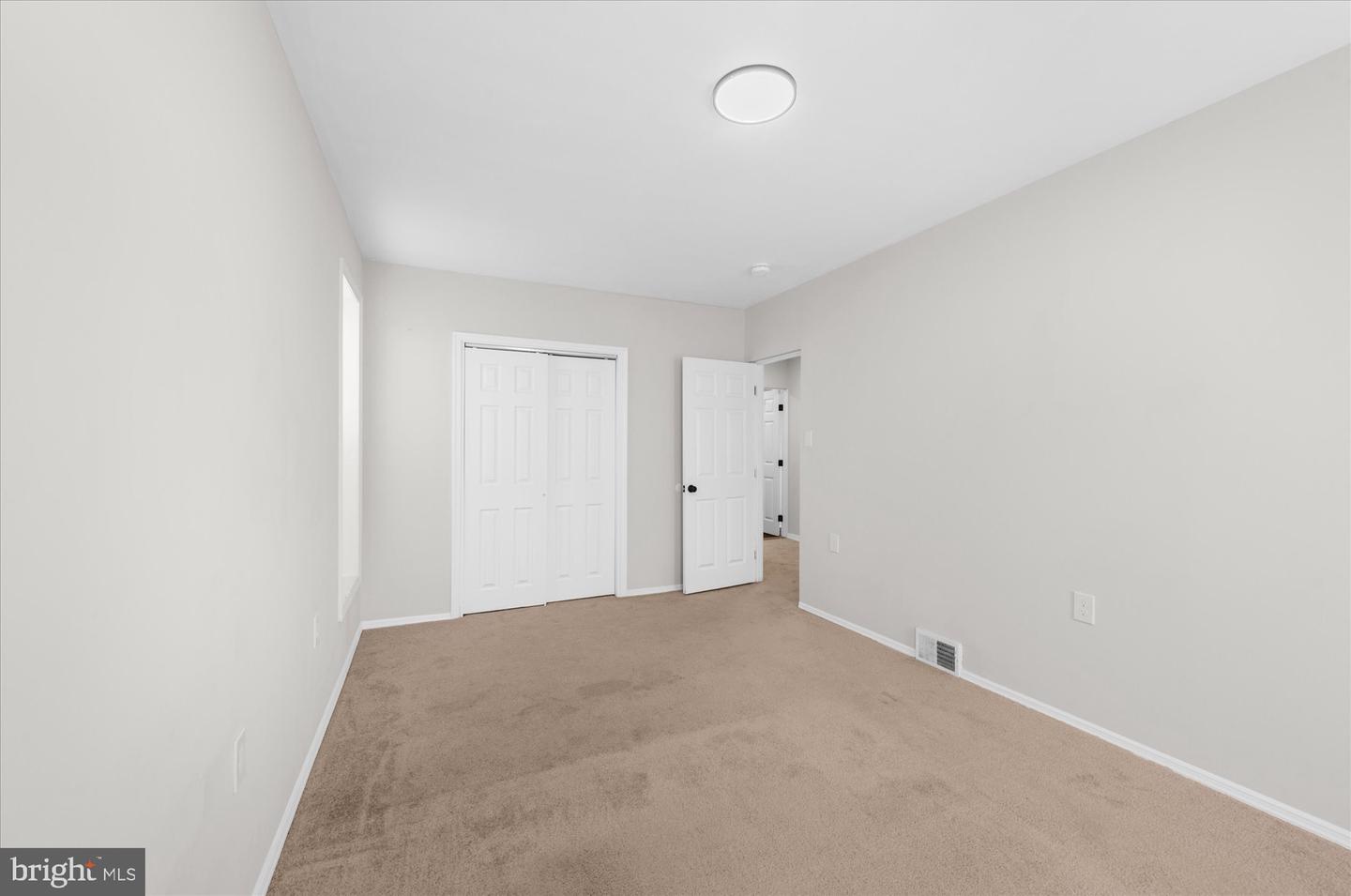 253 Beech St Property Photo 14