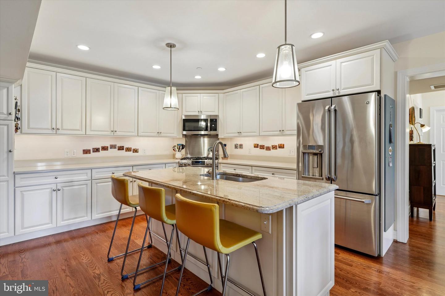 200 Price #2 Property Photo 15