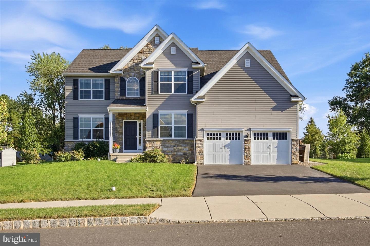 114 Markley Farm Cir #lot 8 Property Photo 2