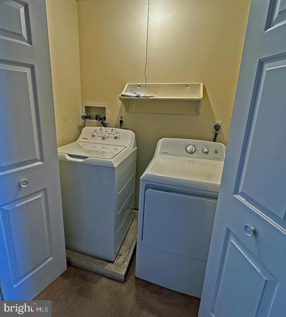802 Seminole Gdns Property Photo 10
