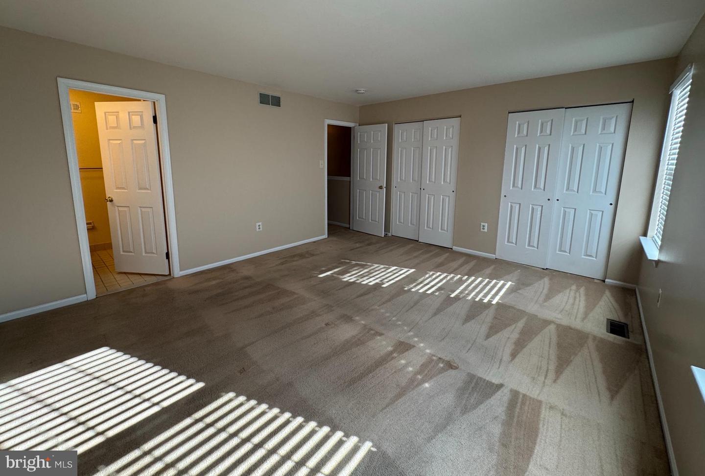 802 Seminole Gdns Property Photo 12