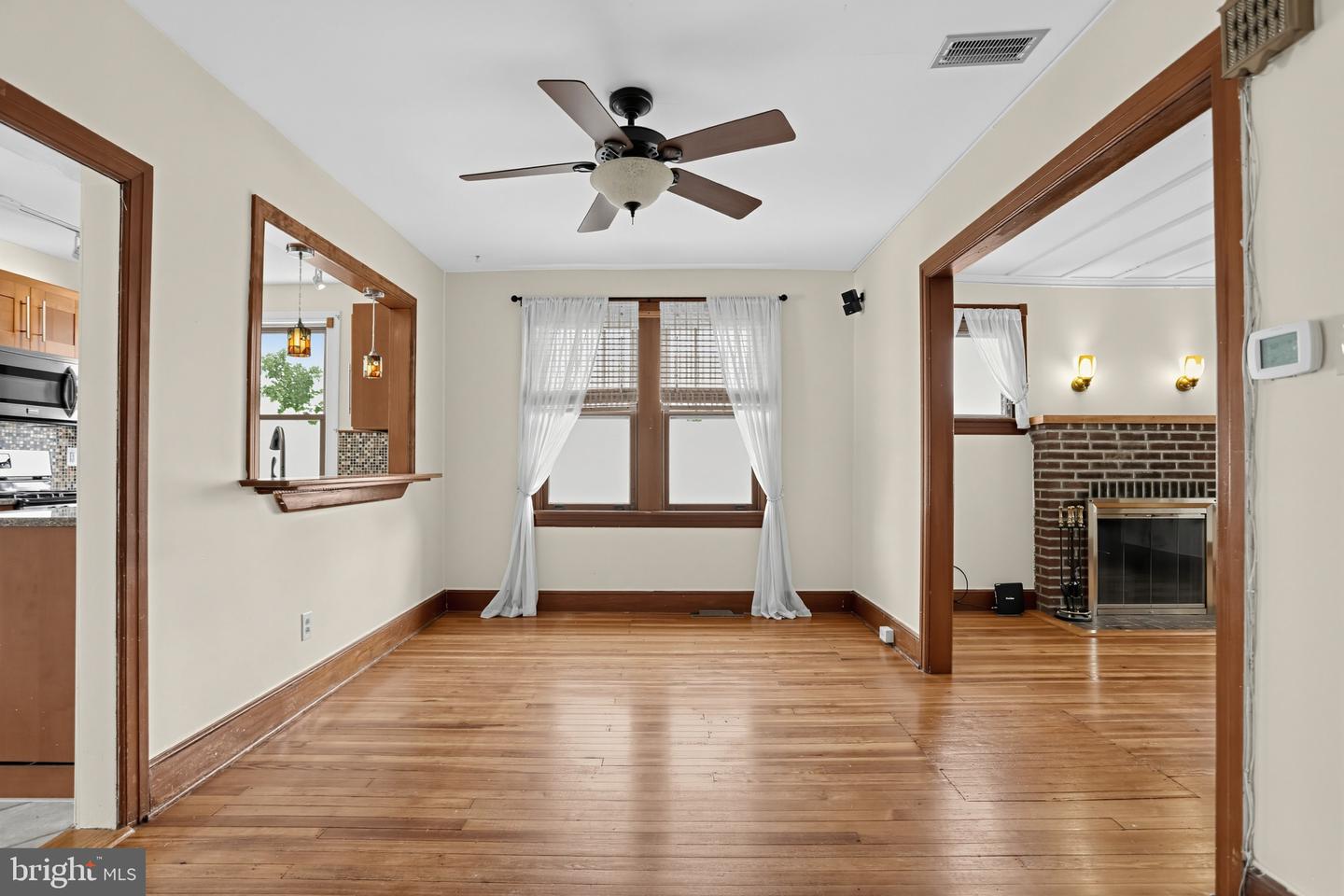 2429 Brookdale Ave Property Photo 10