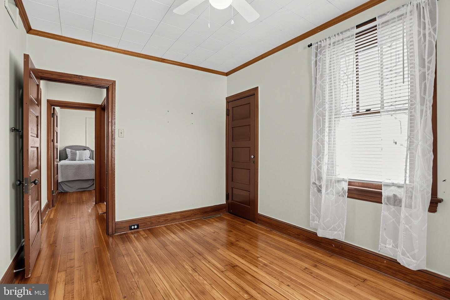 2429 Brookdale Ave Property Photo 11