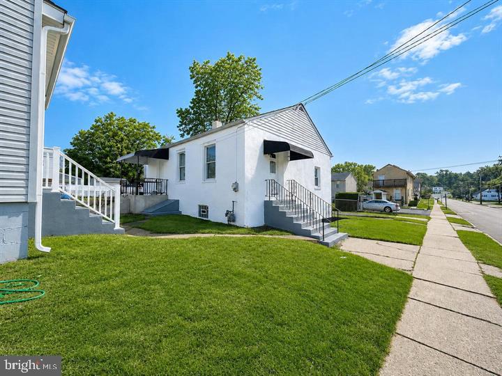 1601 Fairview Ave Property Photo 2