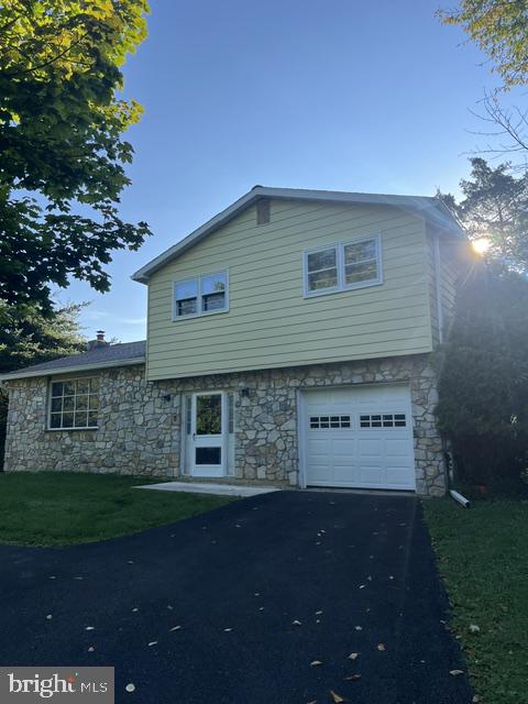 401 Lower State Rd # Property Photo 1