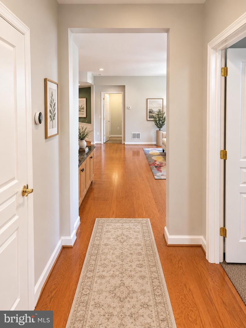 4204 Lilac Ct Property Photo 7