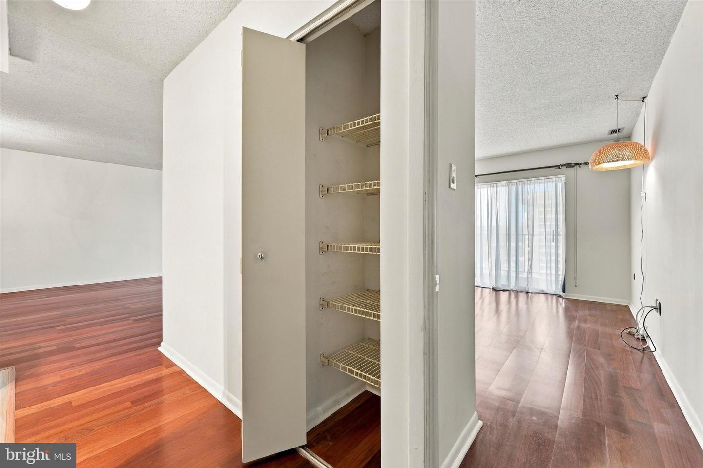 10918 Valley Forge Cir #918 Property Photo 12