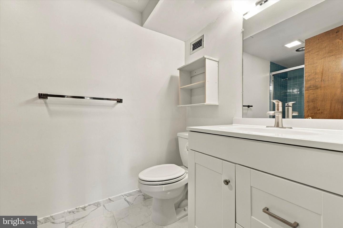 10918 Valley Forge Cir #918 Property Photo 13