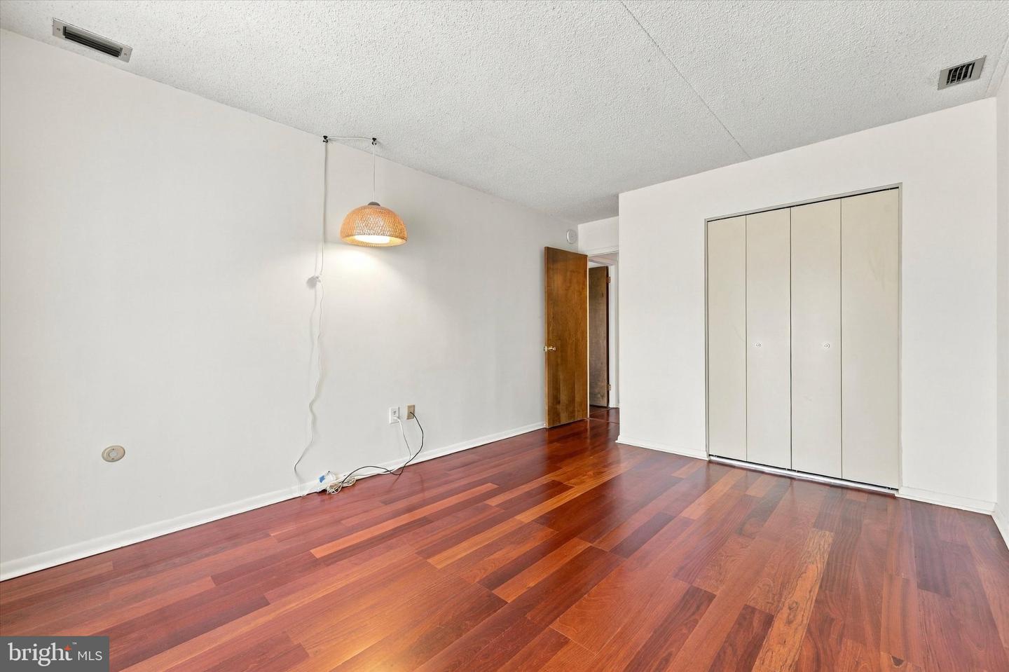 10918 Valley Forge Cir #918 Property Photo 17
