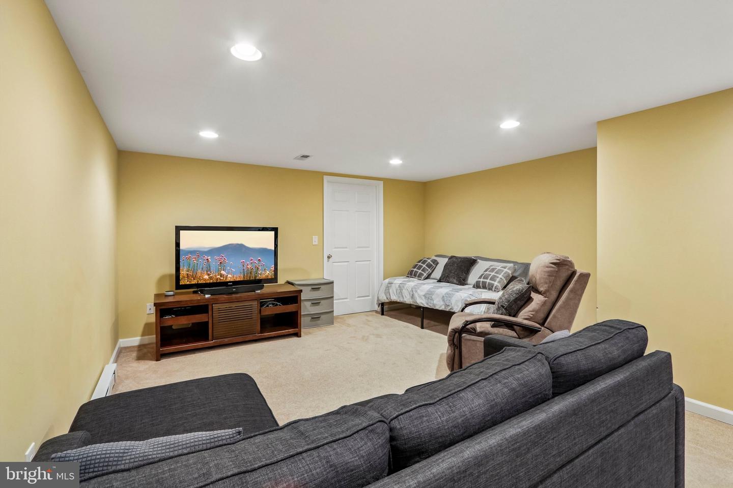 172 Lafayette Ct Property Photo 36