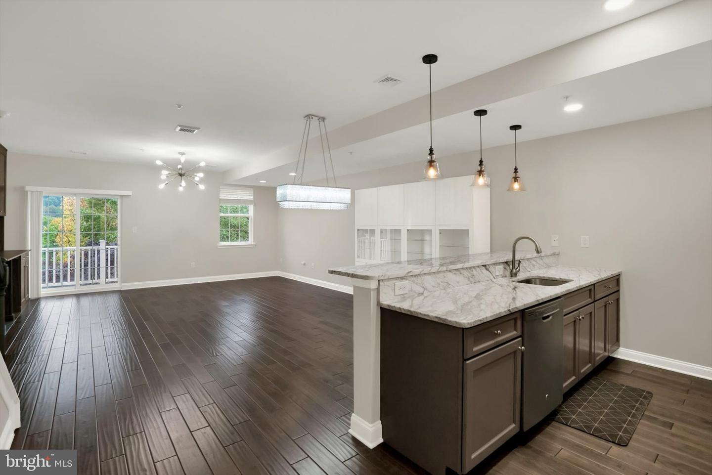 807 Spring Mill Ave #b Property Photo 11
