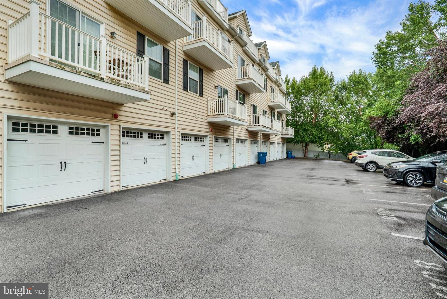 807 Spring Mill Ave #b Property Photo 35