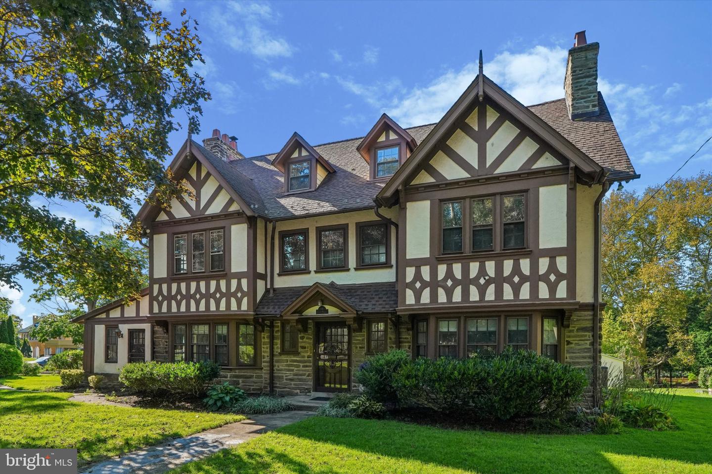 1 Latham Park Property Photo 1