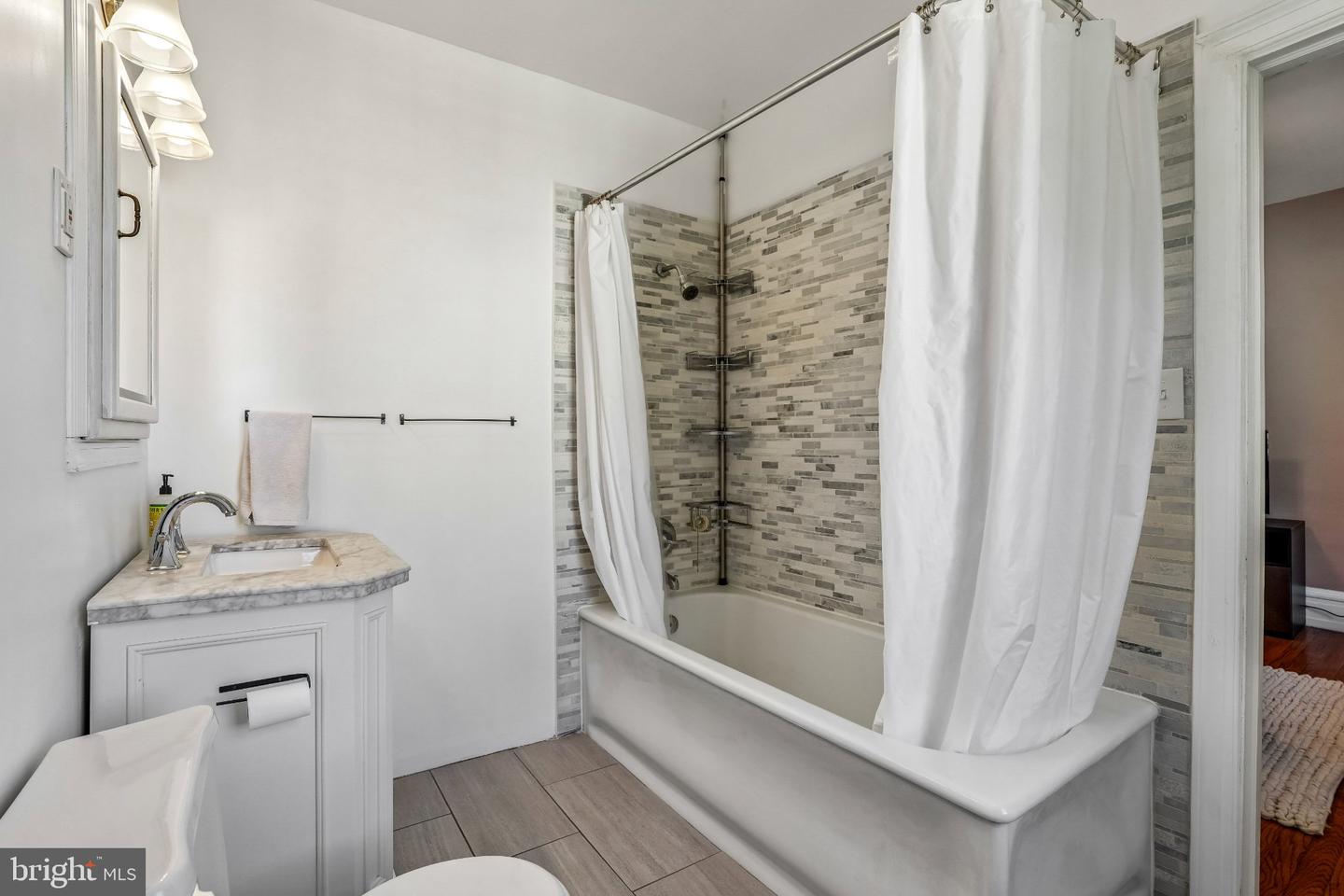 1 Latham Park Property Photo 44