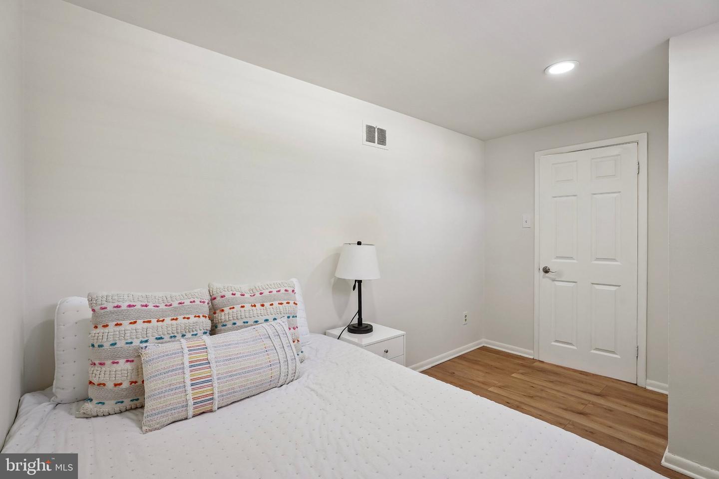862 Wedgewood Dr # Property Photo 15