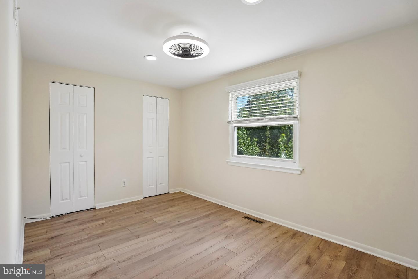 862 Wedgewood Dr # Property Photo 16