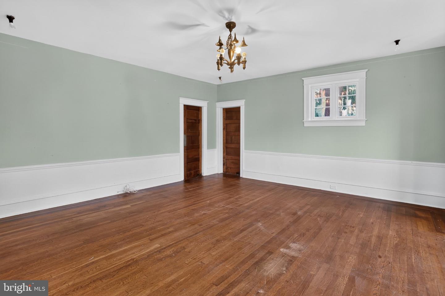 515 Hamilton St Property Photo 24