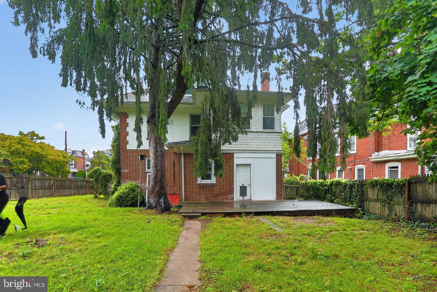 515 Hamilton St Property Photo 62