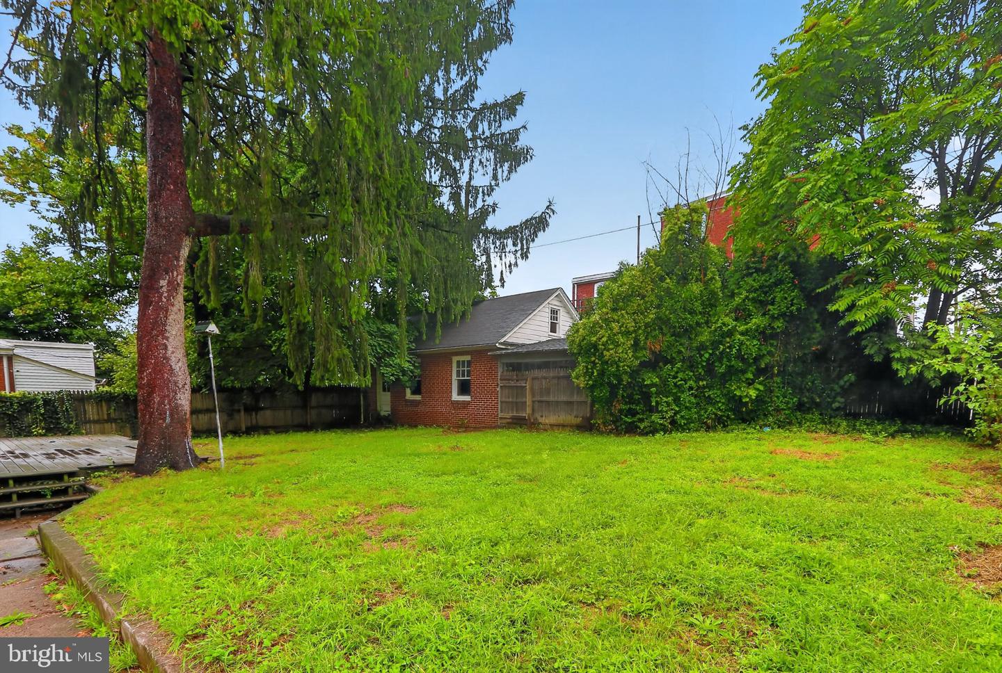 515 Hamilton St Property Photo 64