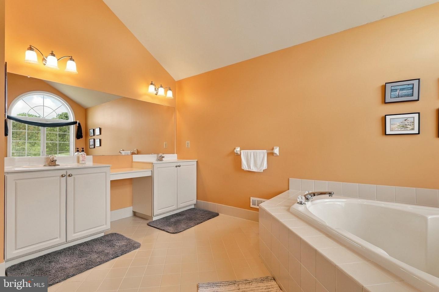 99 Salford Way Property Photo 30