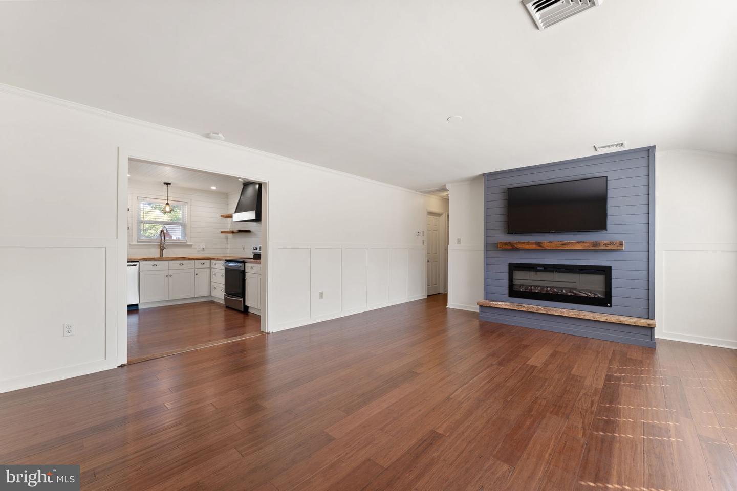 303 Penn Ave Property Photo 4