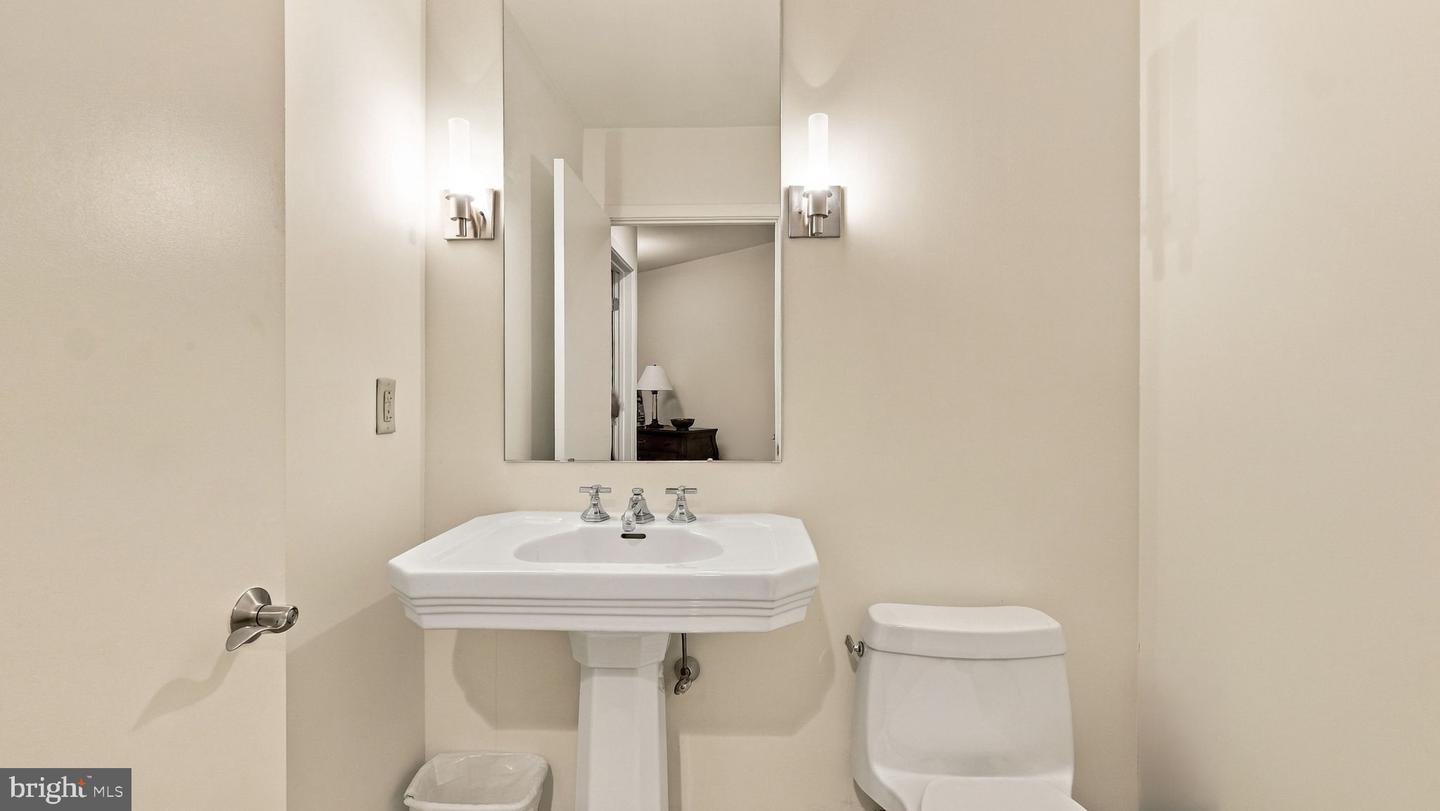 190 Presidential Blvd Blvd #713 Property Photo 17