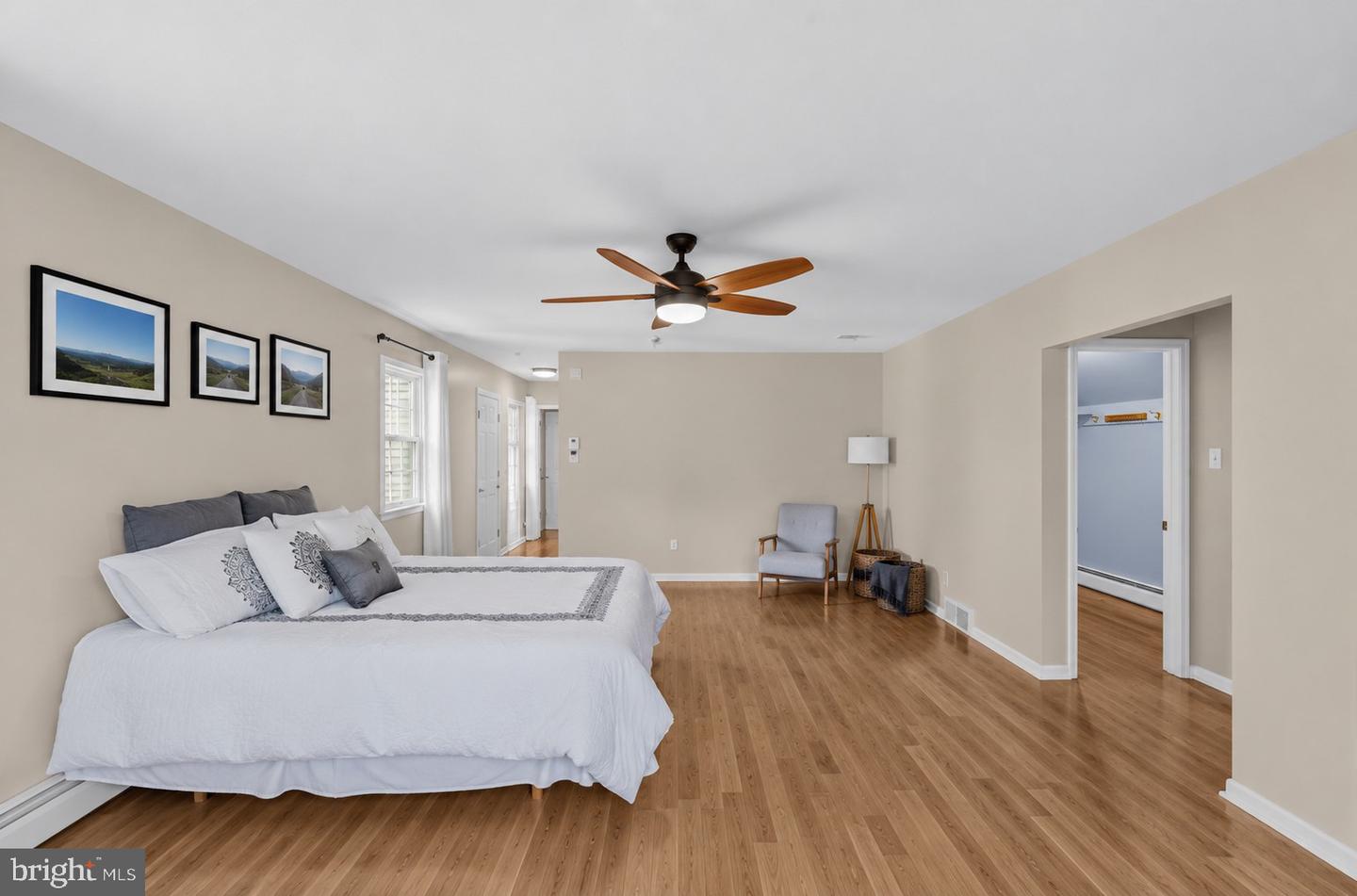 208 Oakland Pl Property Photo 12