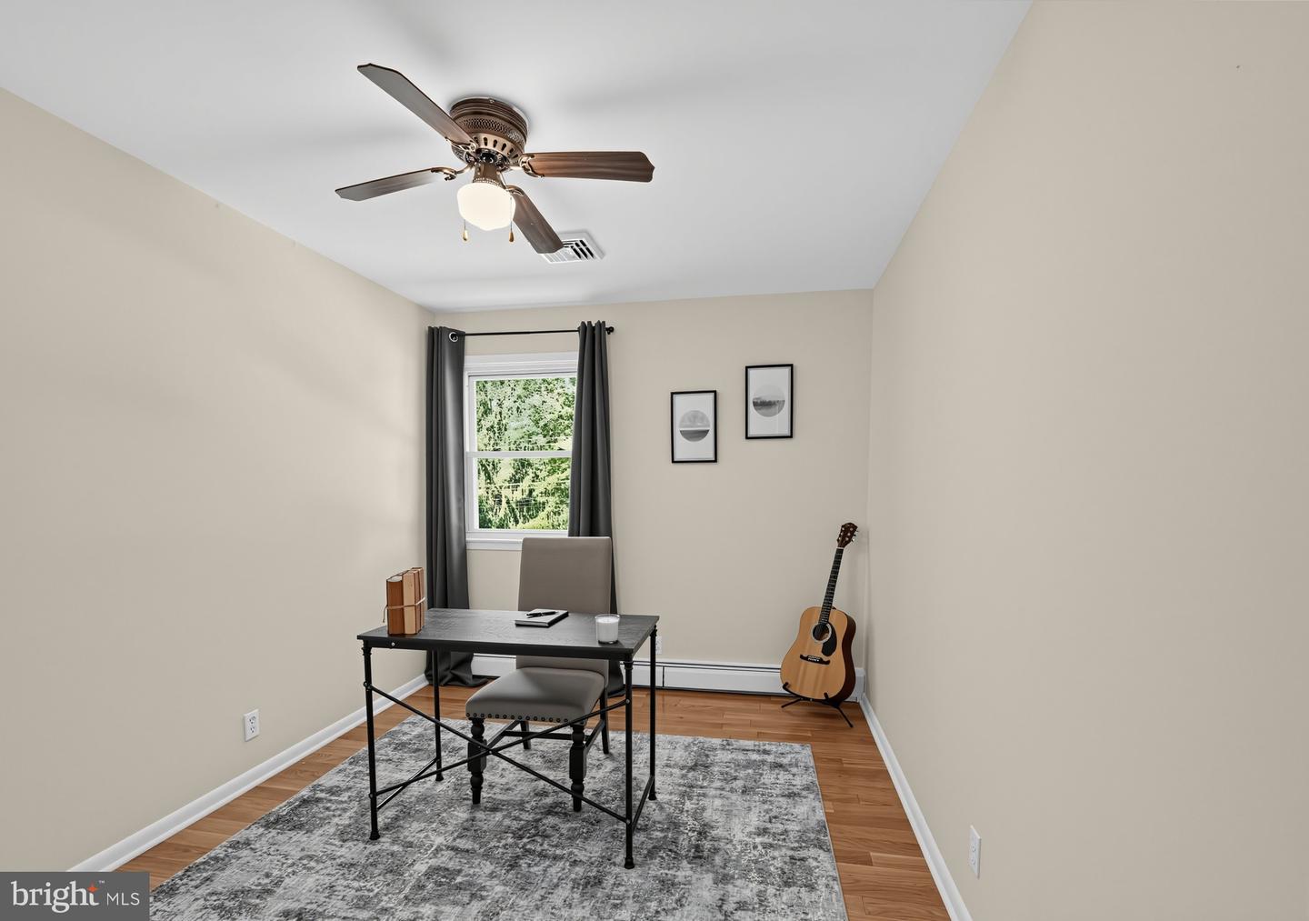 208 Oakland Pl Property Photo 17