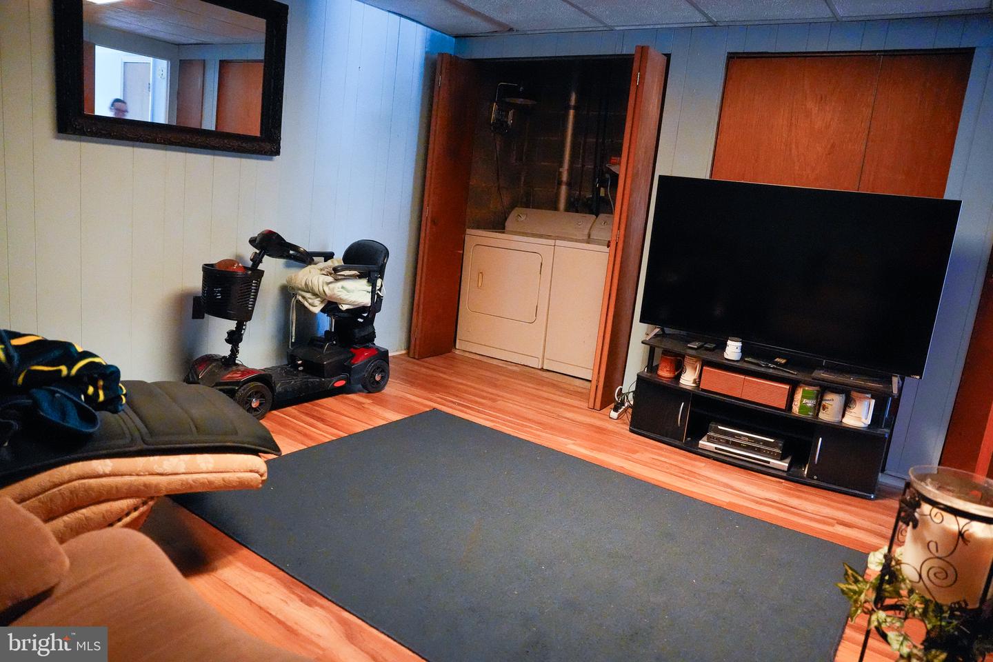 123 Sutcliffe Ln # Property Photo 4
