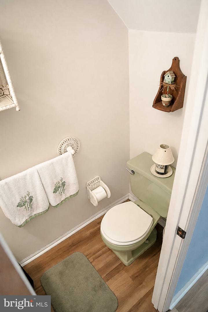 123 Sutcliffe Ln # Property Photo 6