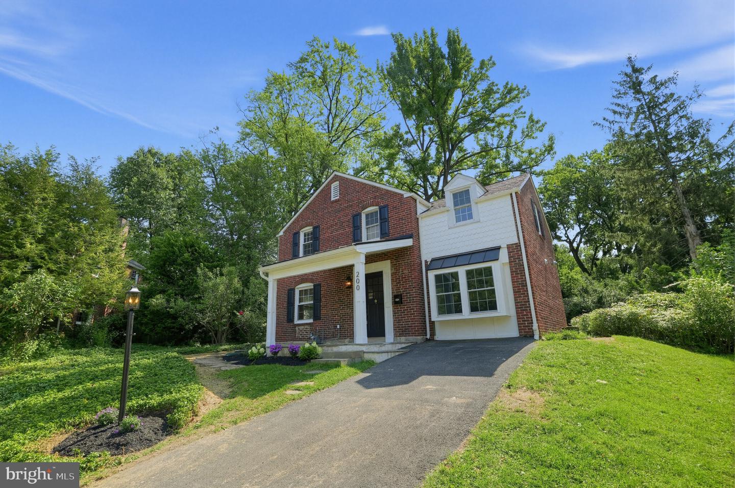 200 Glendalough Rd # Property Photo 2