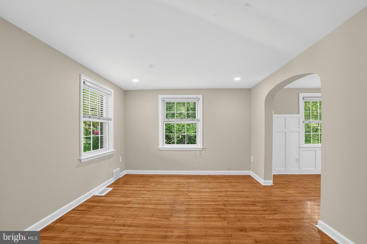 200 Glendalough Rd # Property Photo 6
