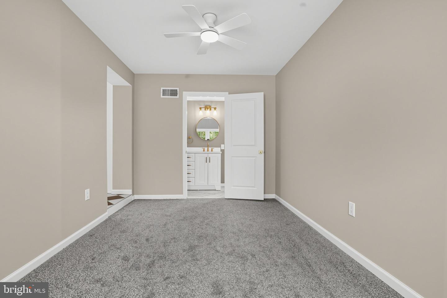 200 Glendalough Rd # Property Photo 16