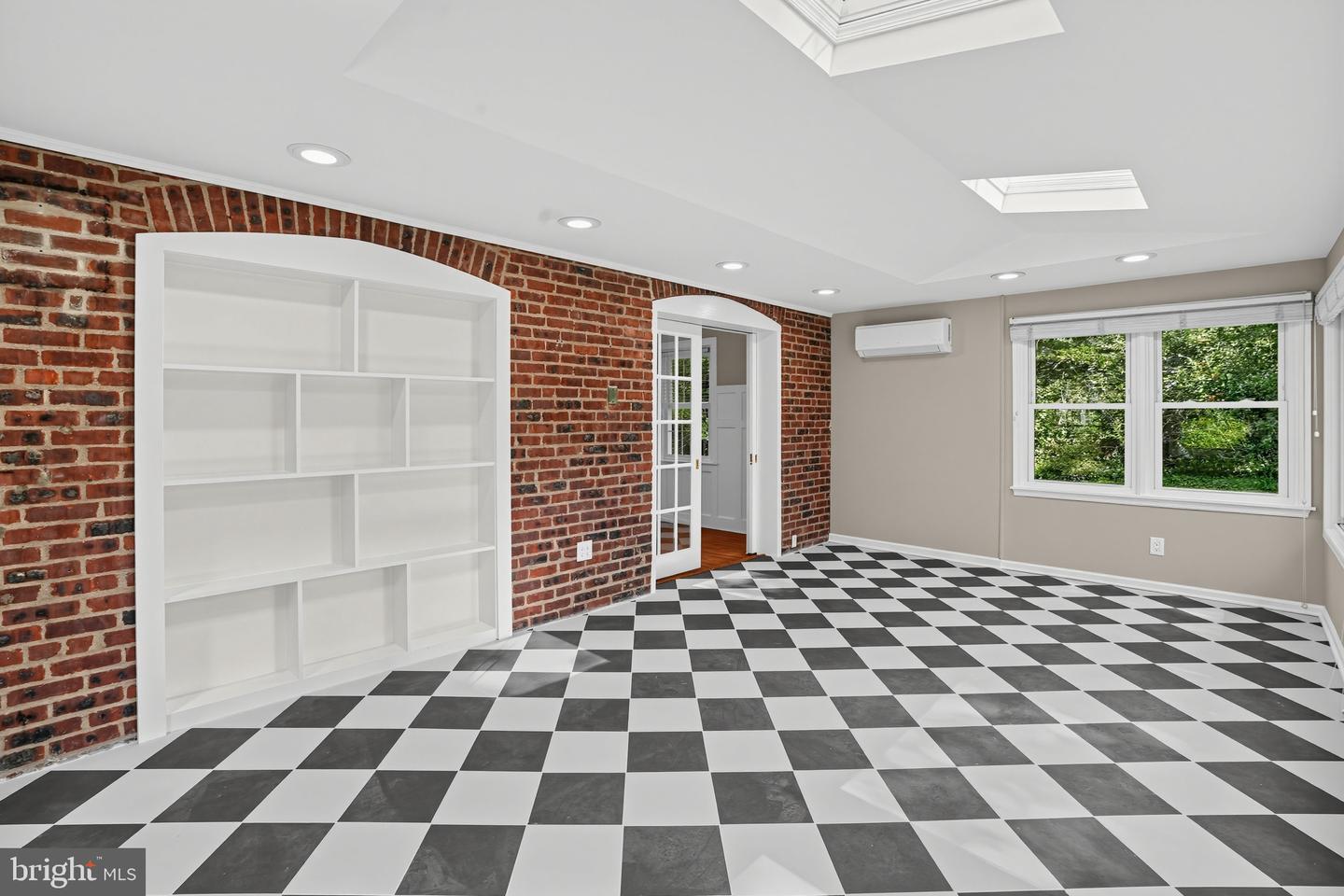 200 Glendalough Rd # Property Photo 18