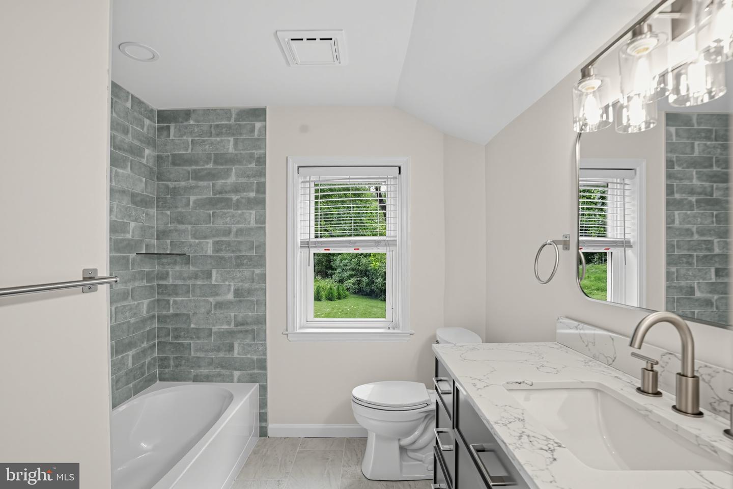 200 Glendalough Rd # Property Photo 23