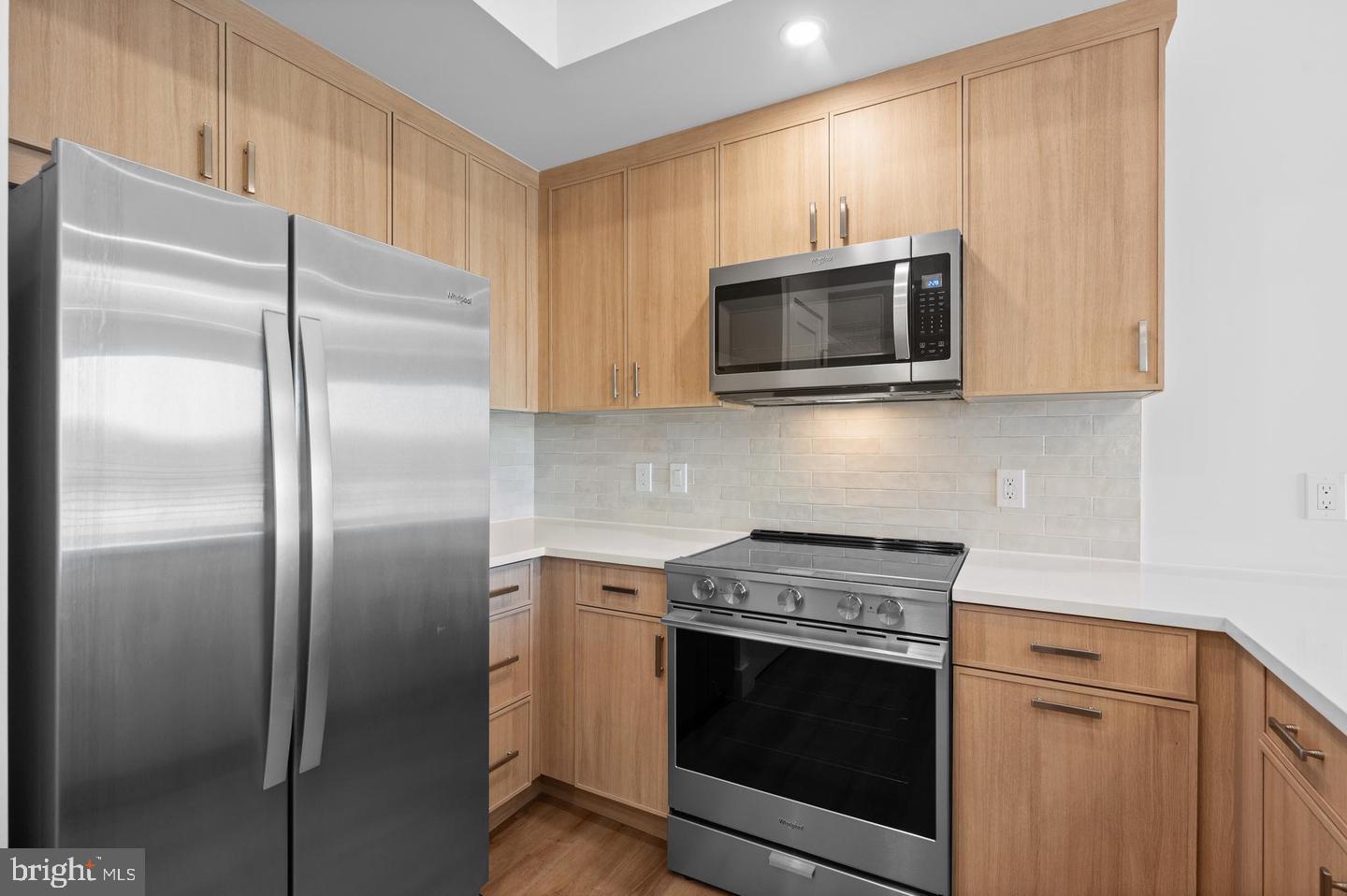 650 Montgomery Avenue #203 Property Photo 8