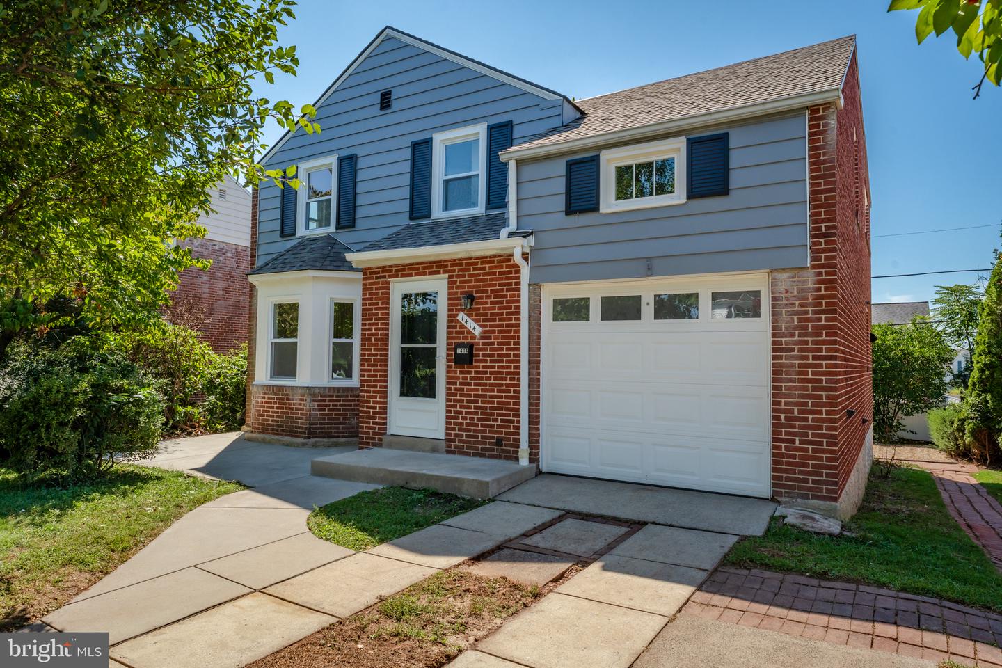 1414 Sunset Dr # Property Photo 1
