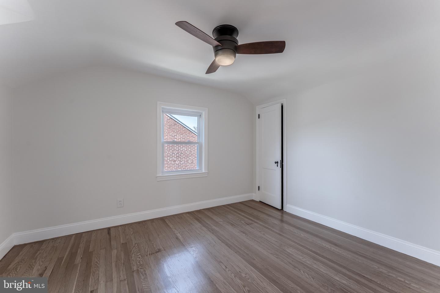 1414 Sunset Dr # Property Photo 33