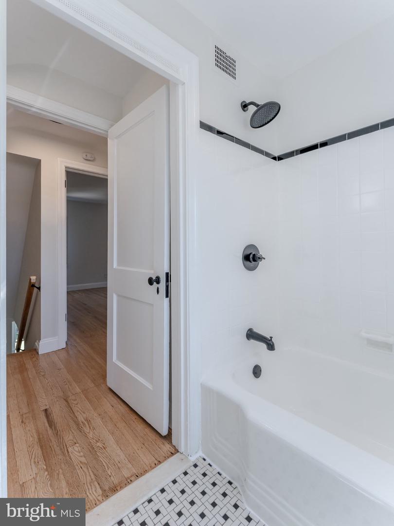 1414 Sunset Dr # Property Photo 43
